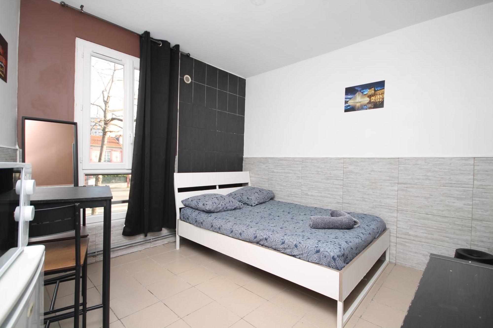 04 - Chambre Avec Lit Double Proche Paris Et Transports Wifi Saint-Denis  Dış mekan fotoğraf